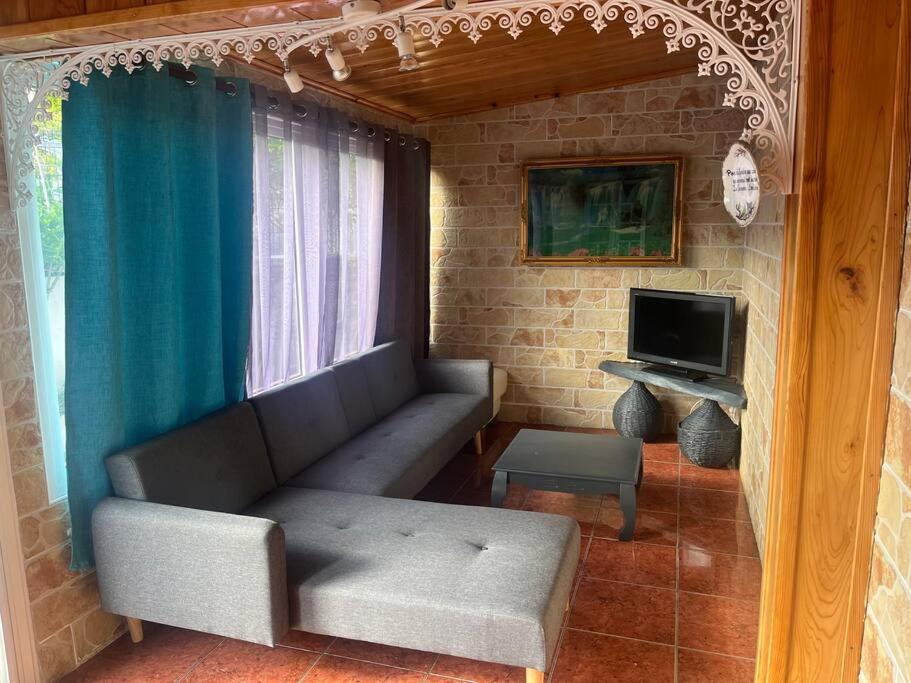 La Villa Creole - Location Saisonniere ซีลาโอส ภายนอก รูปภาพ